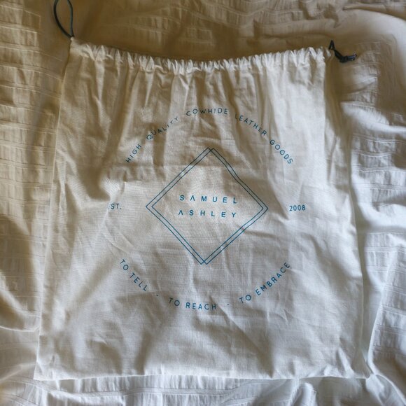 Samuel Ashley Poppy Leather Crossbody Bag - 2024 - Pebbled Black - Picture 14 of 16